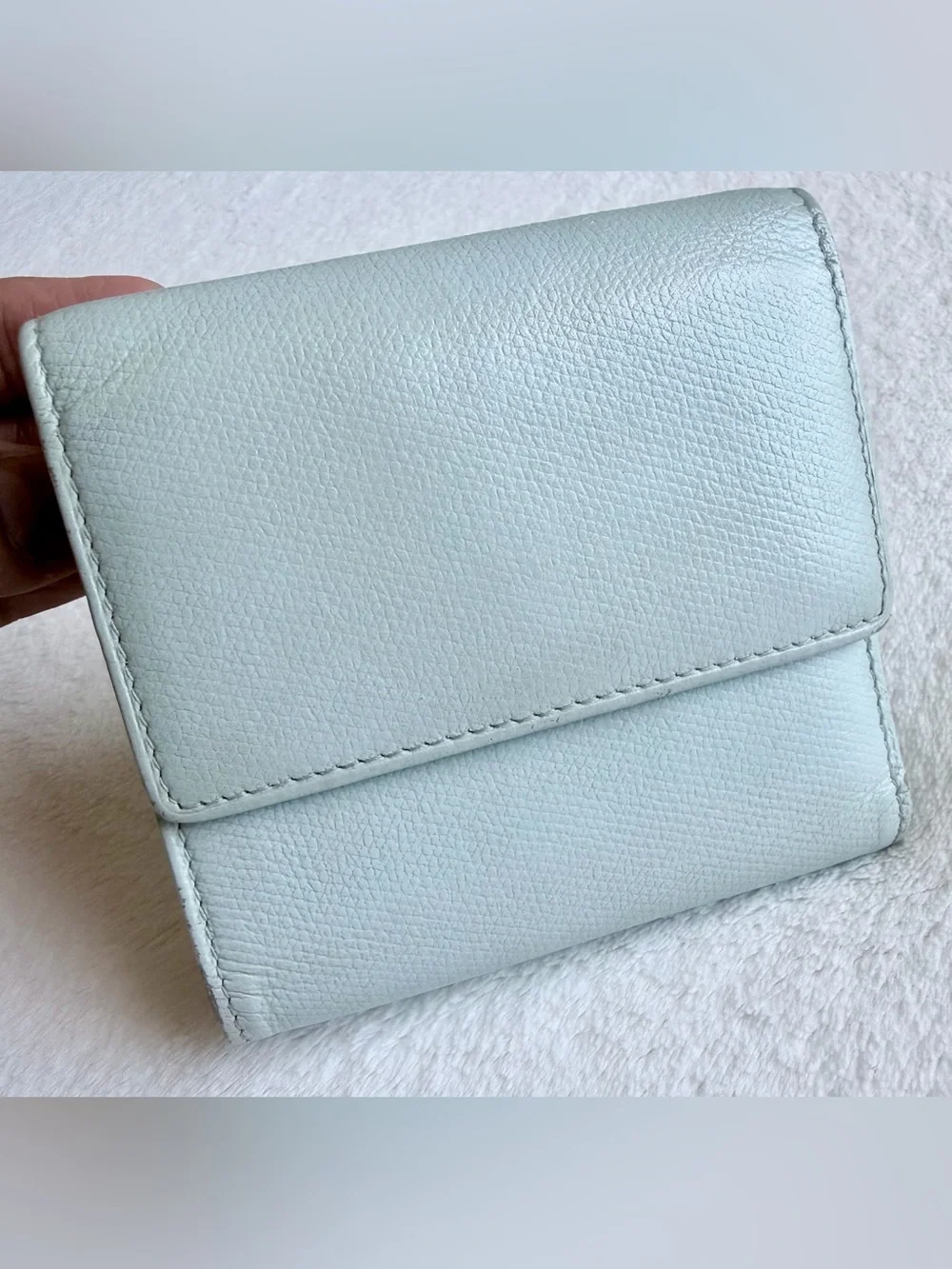 CHANEL
Light Blue Leather CC Compact Wallet - Picture 3 of 9